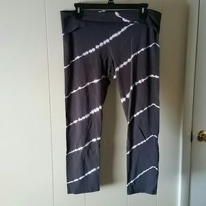 Aerie Brand Capri Leggings Size XL